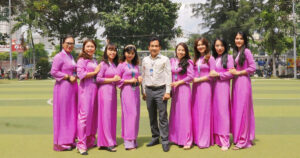 Các thành viên Tổ Ngữ văn - Trường THPT Võ Văn Kiệt