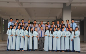 Tập thể Hội đồng Sư phạm nhà trường năm học 2015 - 2016